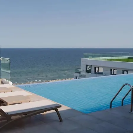 Infinity - Pool & 3*