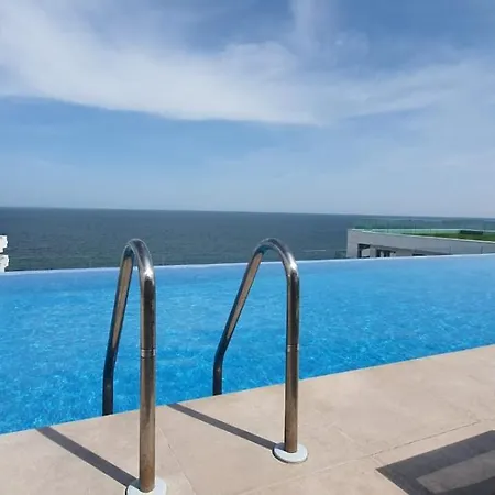 Infinity - Pool & 3* Navodari