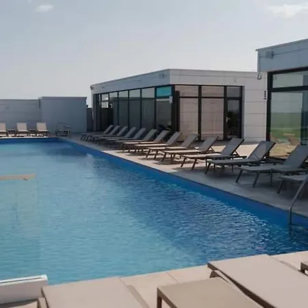 Infinity - Pool &
