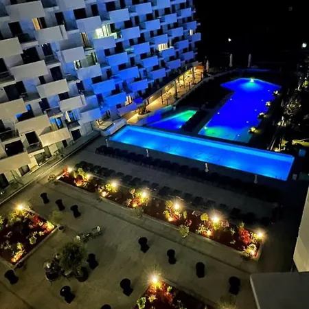 Infinity - Pool & 3*
