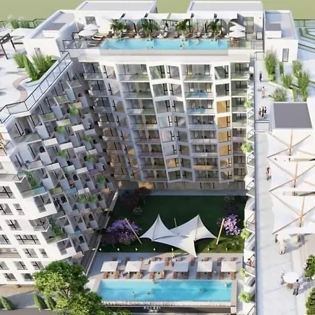 Infinity - Pool & Apartment 3*