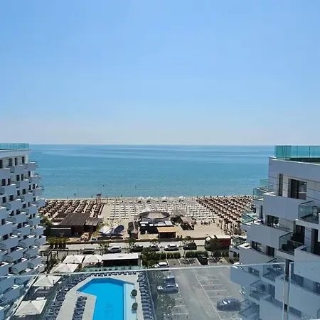 Infinity - Pool & 3*