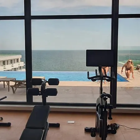 Infinity - Pool & 3* Navodari