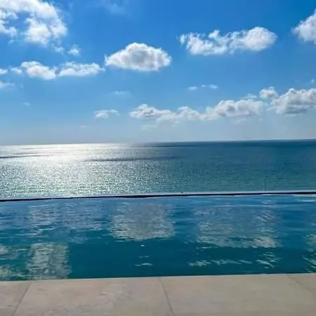 Apartment Infinity - Pool & 3*