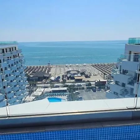 Infinity - Pool & 3* Navodari