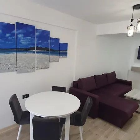 Apartment Infinity - Pool & Navodari