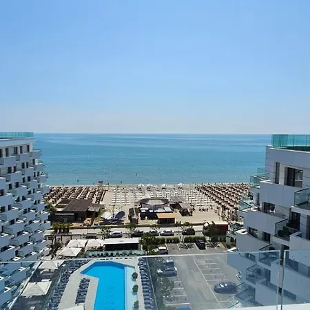 Infinity - Pool & Apartment Navodari